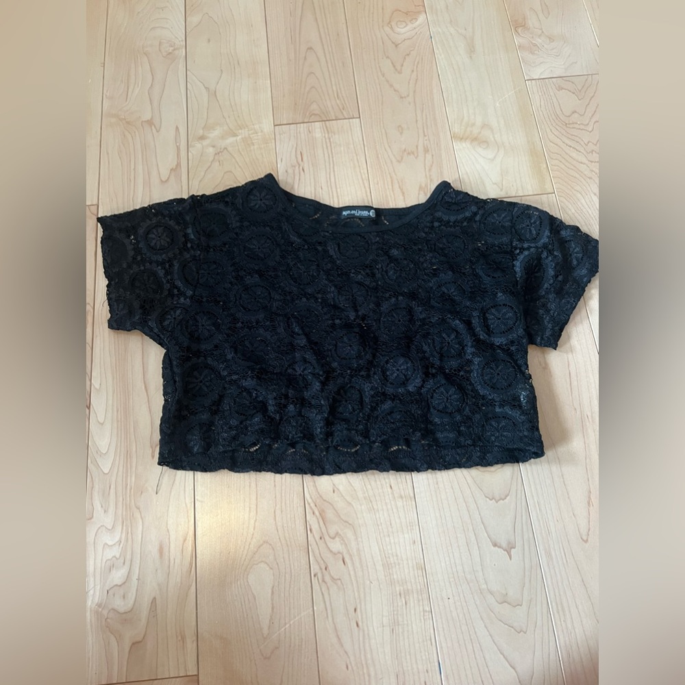 Sugar and Bruno Lala Lace Cropped Dance/Athletic top, S